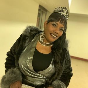 Meet your Posher, Dawn